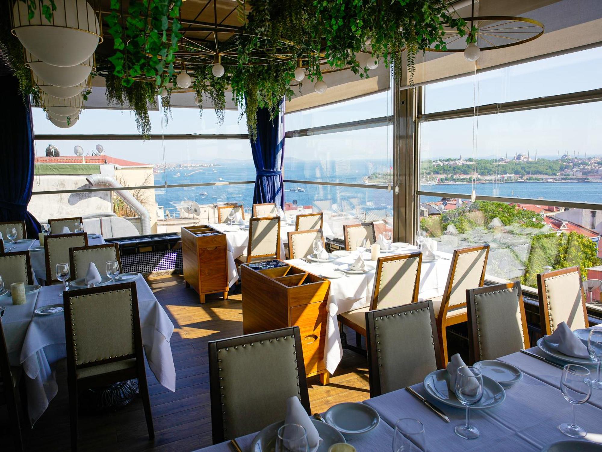 Apartment Cihangir Residences